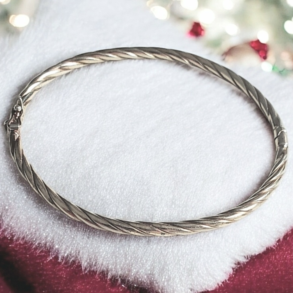 Elegant Twisted 925 Hinged Silver Bangle Bracelet